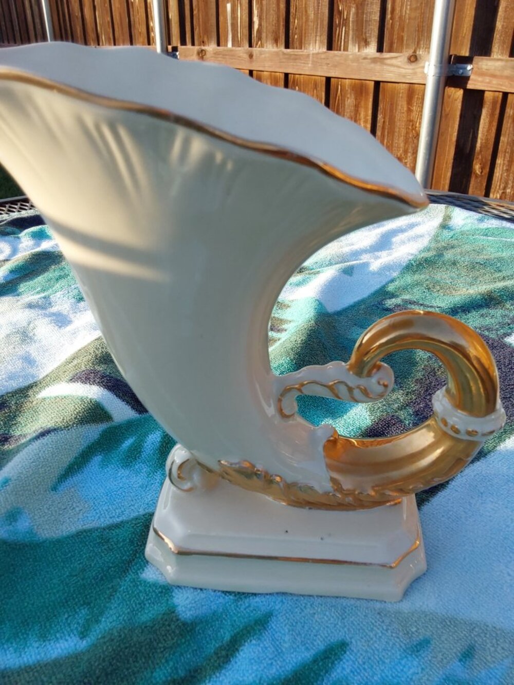 GORGEOUS VINTAGE HORN OF PLENTY WITH GOLD - Picture 15 of 15